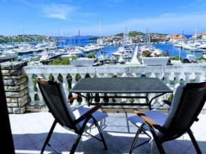 Appartamento A3 (Tiho & Marija) - vista dalla terrazza sul mare, marina e Tribunj