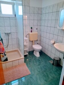 Apartament A3 (Tiho & Marija) - łazienka
