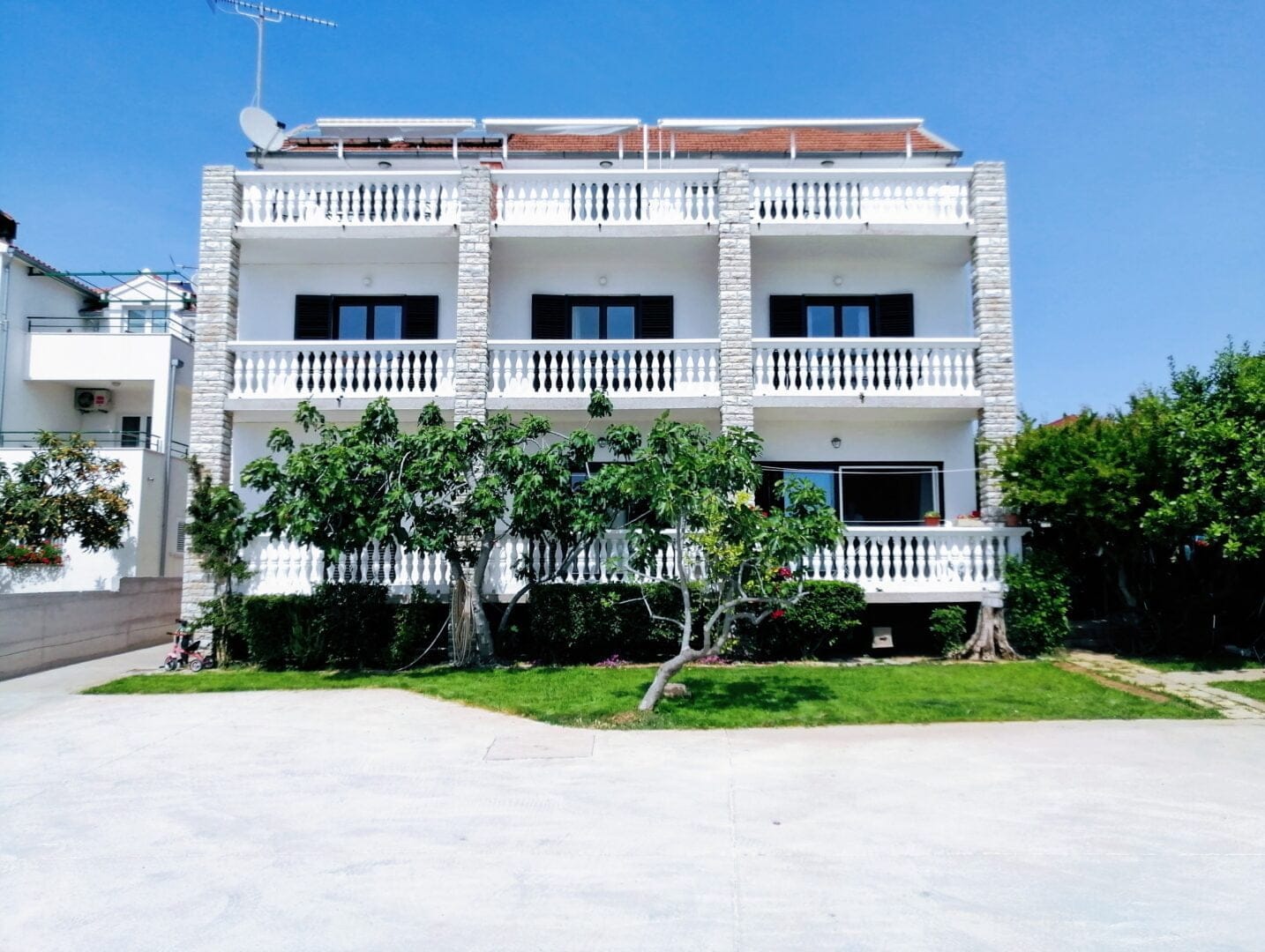 Apartments Tiho & Marija - house