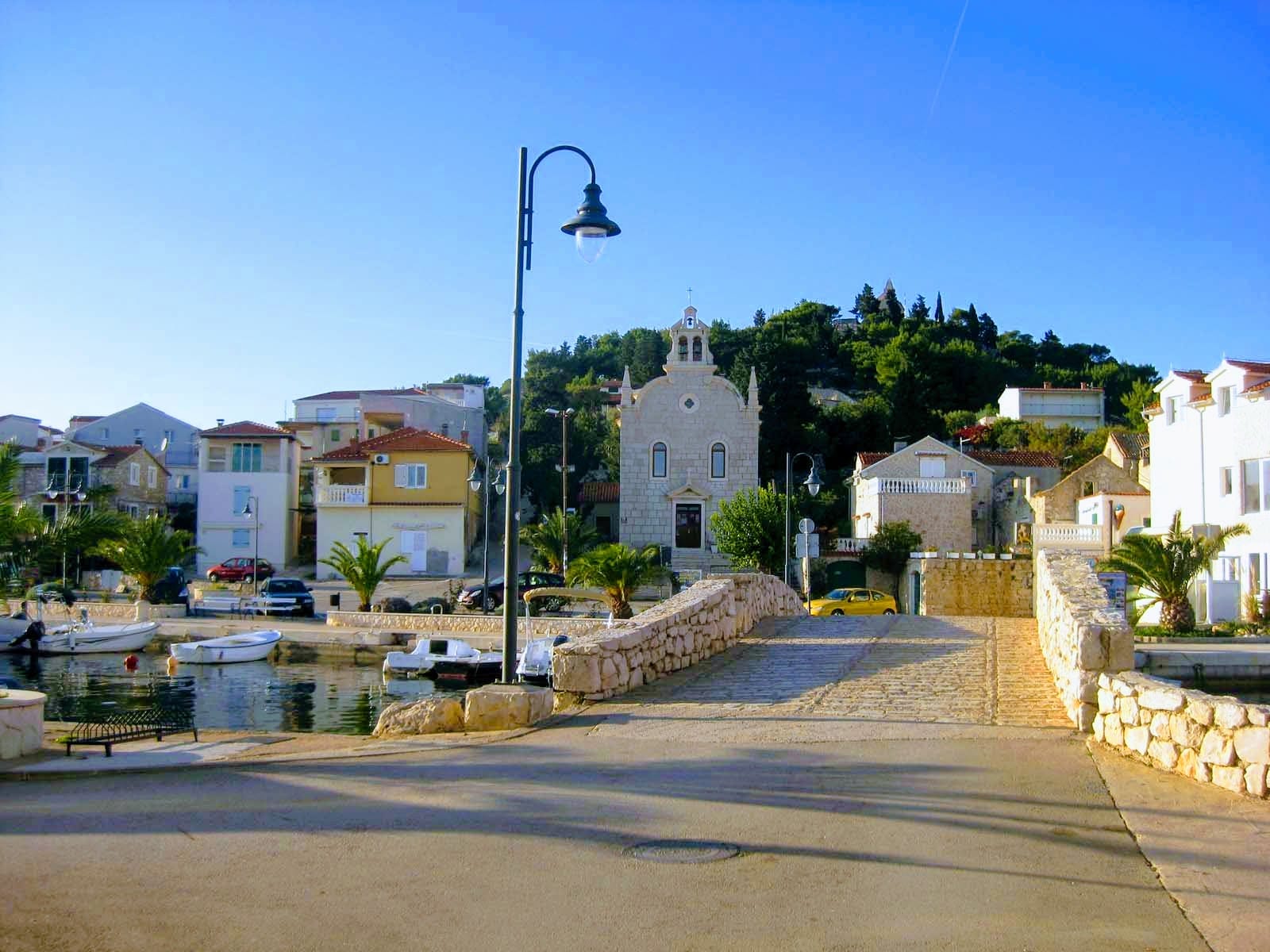 Tribunj - stari most - cerkev Gospe