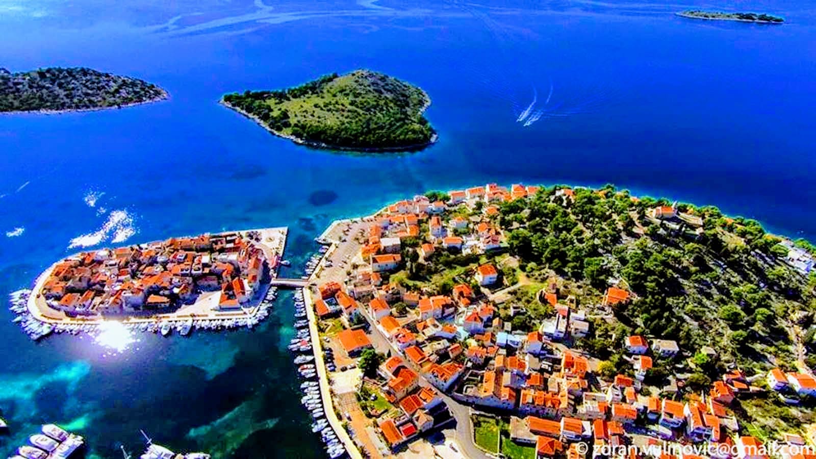 Tribunj - pogled z dronom