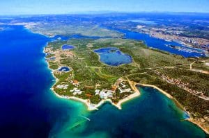 Vue par drone - Canal Saint-Nicolas, Zablaće Jadrija, Brodarica, Solaris, Šibenik